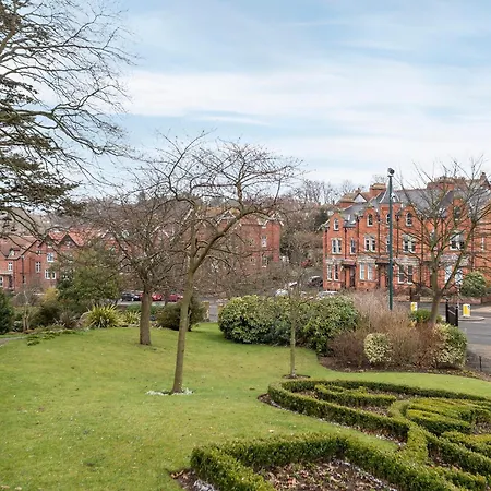 A Stone's Throw Holiday home Whitby