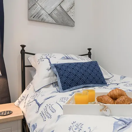 A Stone's Throw 펜션